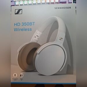 Seinheiser 350-BT Over Ear Wireless Headphones.